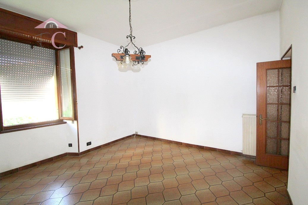 narni piano rialzato luminoso comodo ai servizi 7.jpg